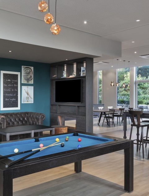 Lobby mit Billiardtisch