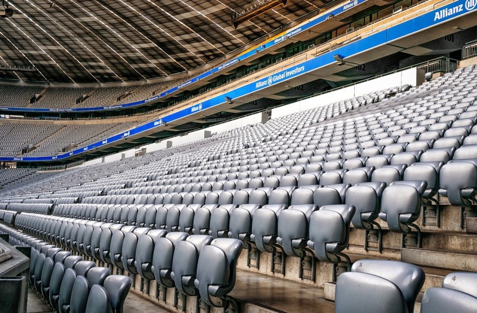 Leeres Stadion von innen